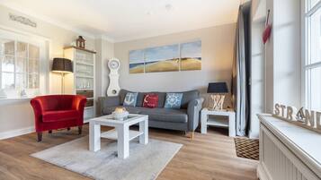 TV, DVD-spiller og stereoanlegg