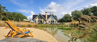 Duinvilla Noordwijk - Seven Bedroom Villa, Sleeps 18