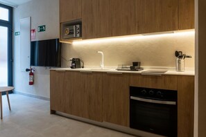 Frigorifero, microonde, forno, lavastoviglie