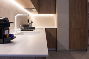 Fridge, microwave, oven, dishwasher - VLC HOST - Palau F (Valencia)