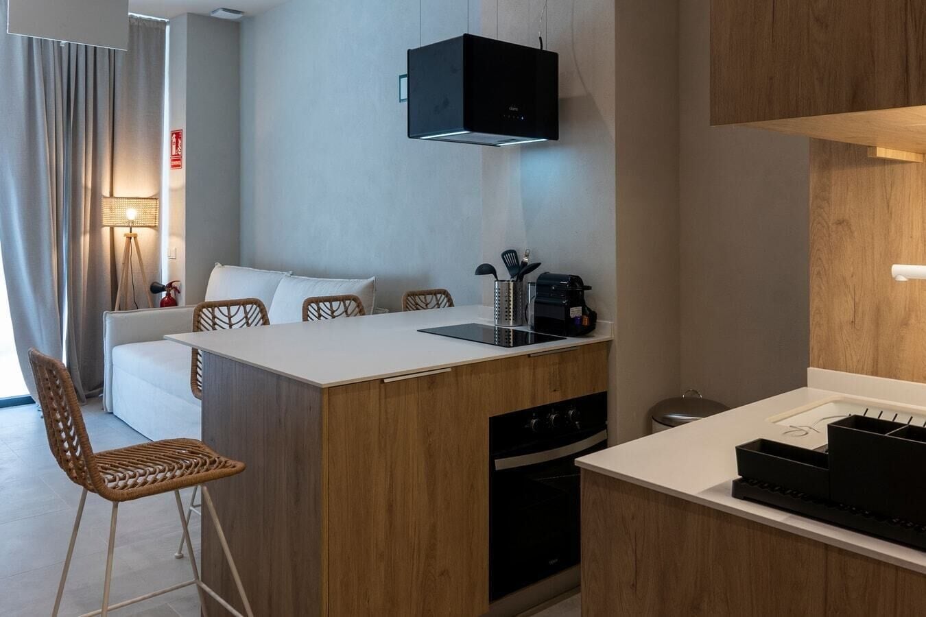 冰箱、微波炉、烤箱、洗碗机