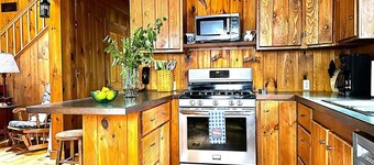 Cape Cod Cabin: Peaceful, Family-Focused Getaway