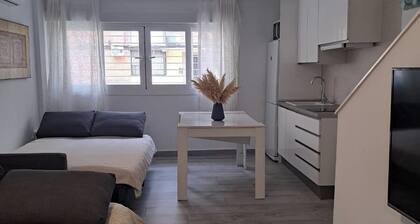 Cozy Apartment up to 6 persons 3 min to Metro