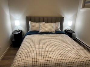 1 slaapkamer, een bureau, een strijkplank/strijkijzer, gratis wifi