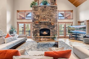TV, fireplace, video games, offices - Stunning 6BR Lodge w/ Beautiful Mt. Quandary Views (Blue river)