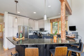 Fridge, microwave, oven, stovetop - Scenic Mountain Village Stay | Hot Tub + Gym (Mountain Village)