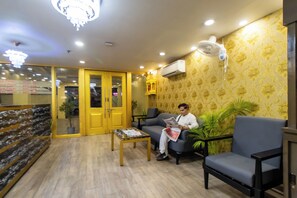 Reception - Hotel Saltel (Bidhannagar)