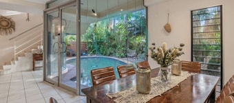 Zen Serene Seascape: Family Pool ~ BBQ ~ Markets