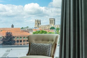 Interior - A premium stay that sleeps 6 guests in 3 bedrooms (York)