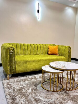 Luxury Apartment, Balcony, City View | Living area - Lee Villas (Kampala)