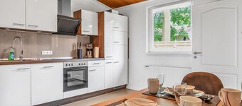 Beautiful apartment for 6 guests with WIFI, TV, patio and pets allowed