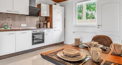 Schöne Wohnung für 6 Gäste mit W-LAN, TV, Innenhof und Haustiere erlaubt