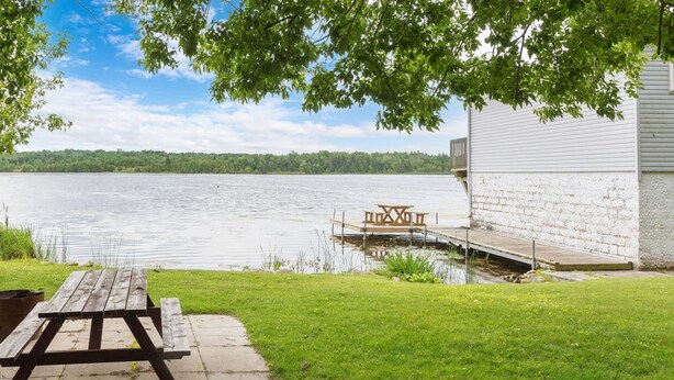 Unclassified image, 1 of 55, button - Charming Lakeside Cottage (Kawartha Lakes)