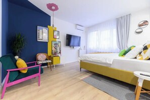 1 bedroom, iron/ironing board, WiFi, bed sheets