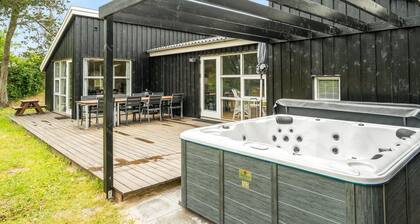 "Adrienne" - 240m from the sea by Interhome