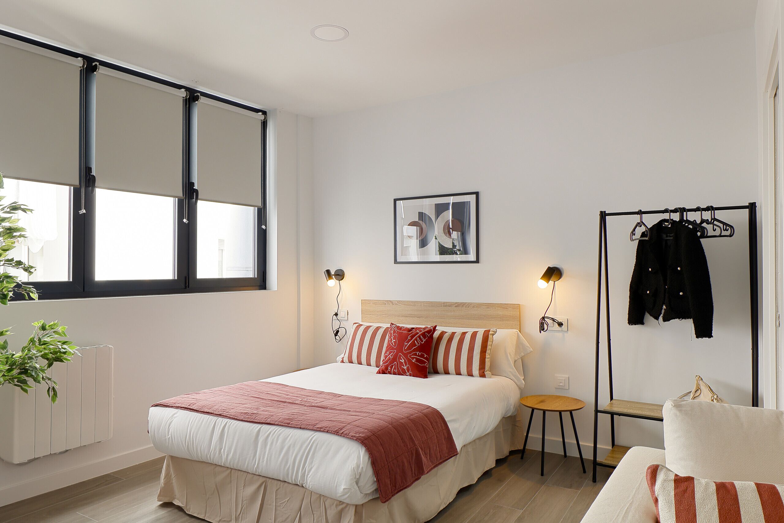 Bügeleisen/Bügelbrett, kostenloses WLAN, Bettwäsche