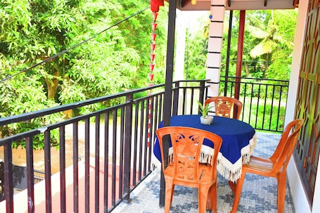 Standard Double Room, Balcony | Terrace/patio