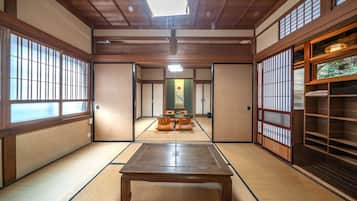 傳統獨棟房屋, 河景 | 起居區