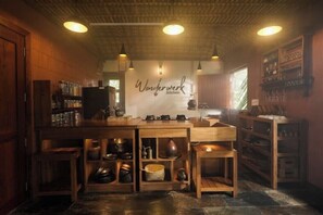 Bar (in der Unterkunft)