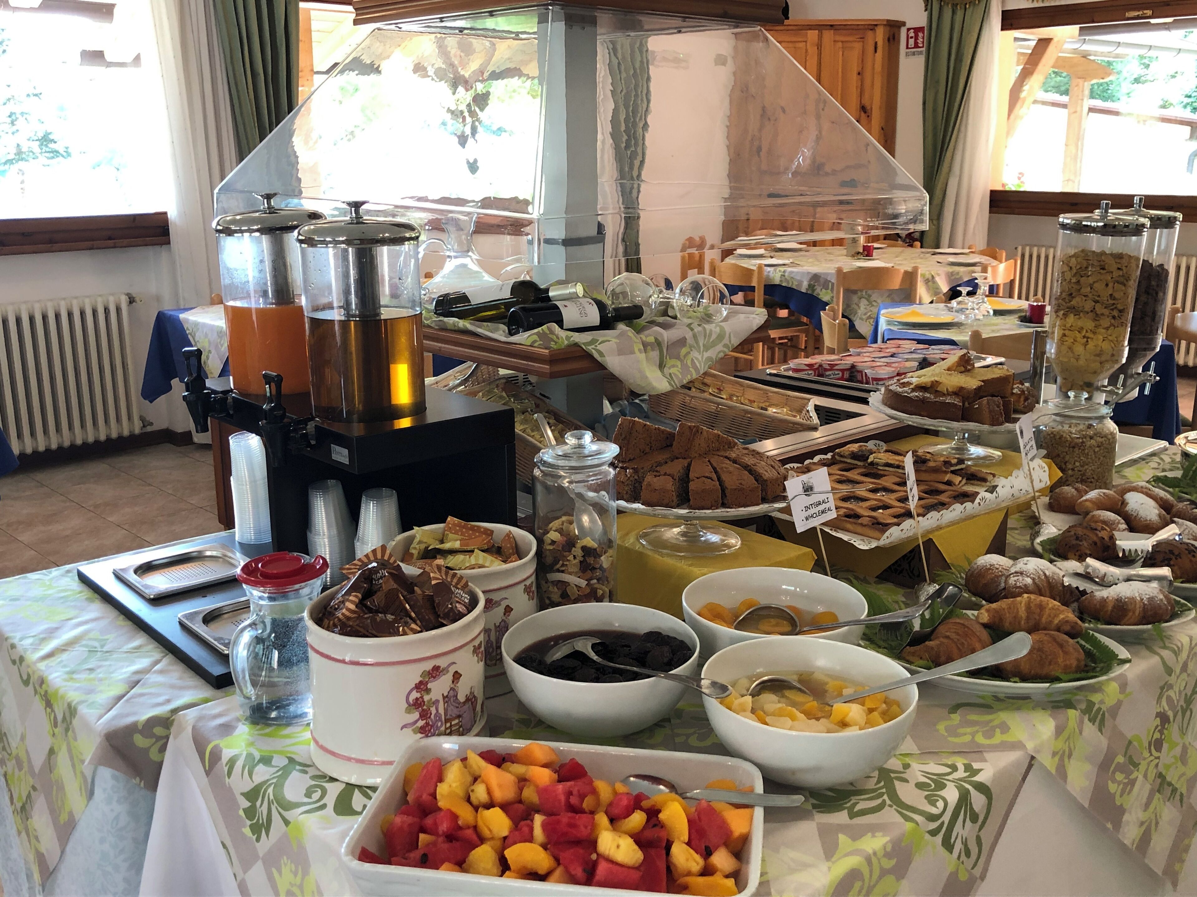 مطعم
