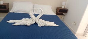 2 chambres, coffres-forts dans les chambres, bureau, Wi-Fi gratuit