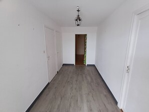 Interior - Grande Maison 4 ch Superbe vue (Orbeil)