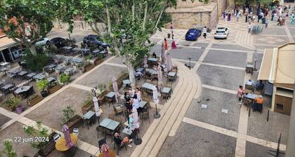 Appartement Cosy en Plein Centre Historique de Fréjus