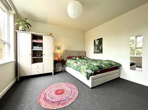 2 Schlafzimmer, Bügeleisen/Bügelbrett, kostenloses WLAN, Bettwäsche