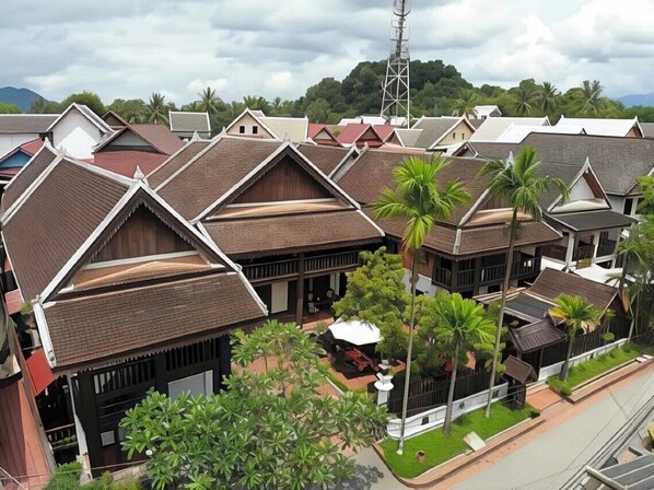 Front of property - Pumalin Villa (Luang Prabang)