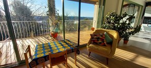 Living area - Villa with private pool in the countryside 3 km from Montpellier, beautiful view (city/sea) (Grabels)