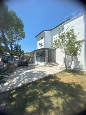 Exterior - Klapa cunda (Ayvalik)