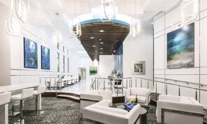 Interior - Luxury High Rise apartment in Buckhead, Atlanta with views to Lenox Mall. (Atlanta)