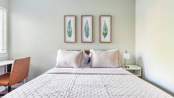4 bedrooms, desk, iron/ironing board, WiFi (free)