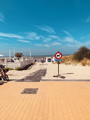 Sun-loungers
