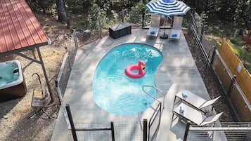 Udendørs pool