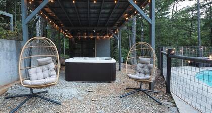 Hot tub - King Beds - Mini Golf - Games - Private Pool - BBQGrill - Pet Friendly