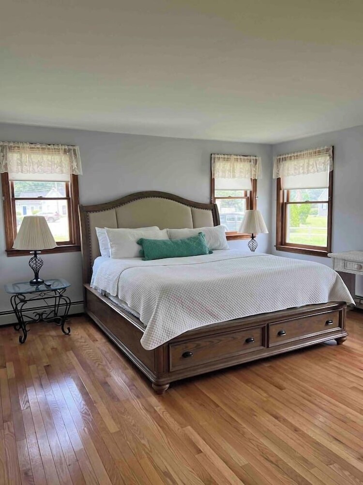 The Fruit Stand House Dennis Port Vrbo