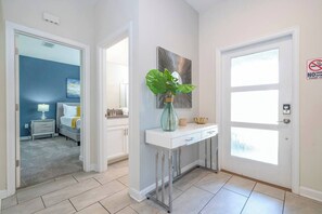 4 bedrooms, desk, iron/ironing board, travel crib