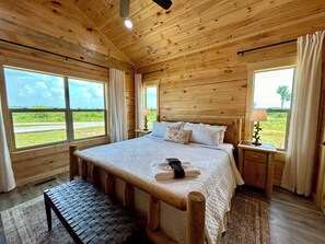 4 quartos, escrivaninha, Wi-Fi, roupa de cama
