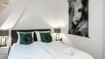 3 slaapkamers, een strijkplank/strijkijzer, gratis wifi, beddengoed