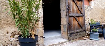 Charming Cottage in Beaulieu-sur-Loire: Ideal Family/Friends Getaway, Near Historic Sites and Vineyards