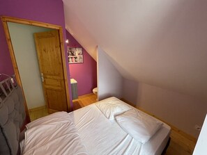 2 bedrooms, free WiFi