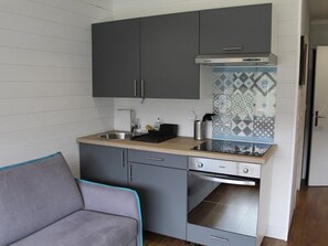 Frigorifero, microonde, forno