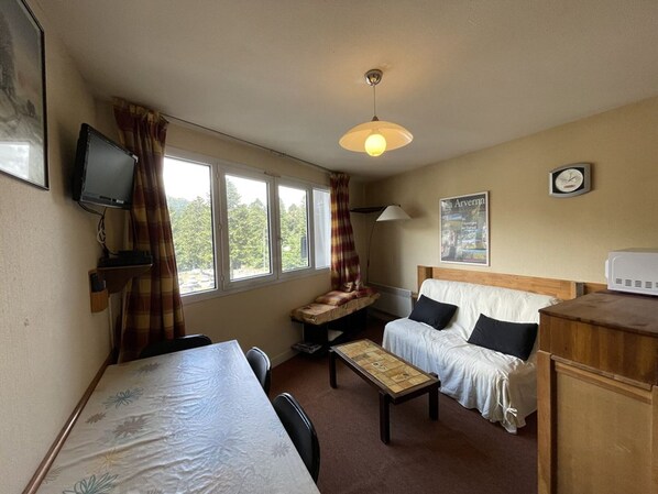 Téléviseur, lecteur de DVD