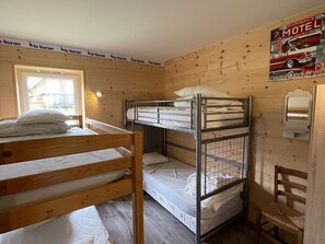 2 bedrooms