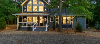 Pickleball, Pool, Splash Fountain ,Clubhouse , Walking Trails , Basketball