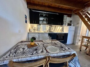 Refrigerador, microondas, horno y lavavajillas 