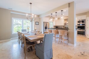 Dining - 200 Jacana Street - 6 Bedroom 3rd Row Home (Hilton Head Island)