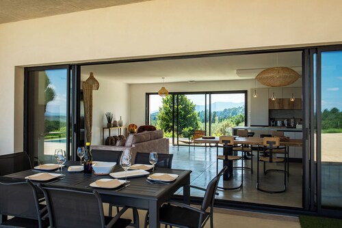 Villa des pins - sud Ardèche 4 lits - 6 pers 