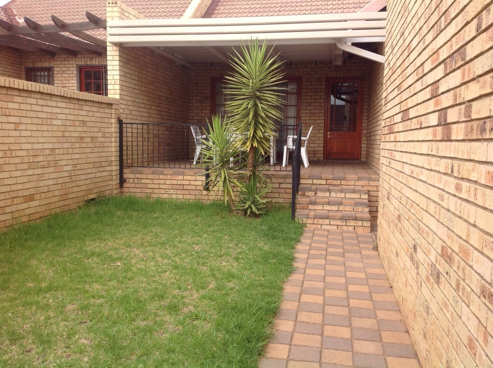 House, 2 Bedrooms, Balcony, Garden View | Exterior